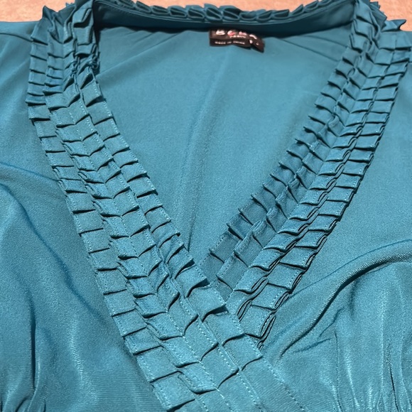 BCBG Paris V-Neck Dress - Picture 4 of 11